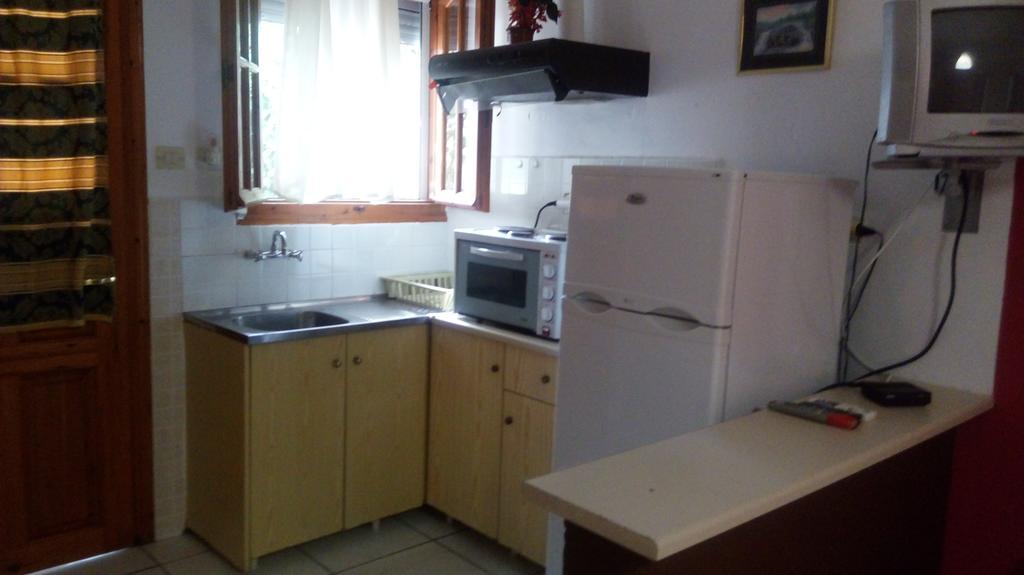 Agatha Appartments Paliouria Kokkino Nero Bagian luar foto