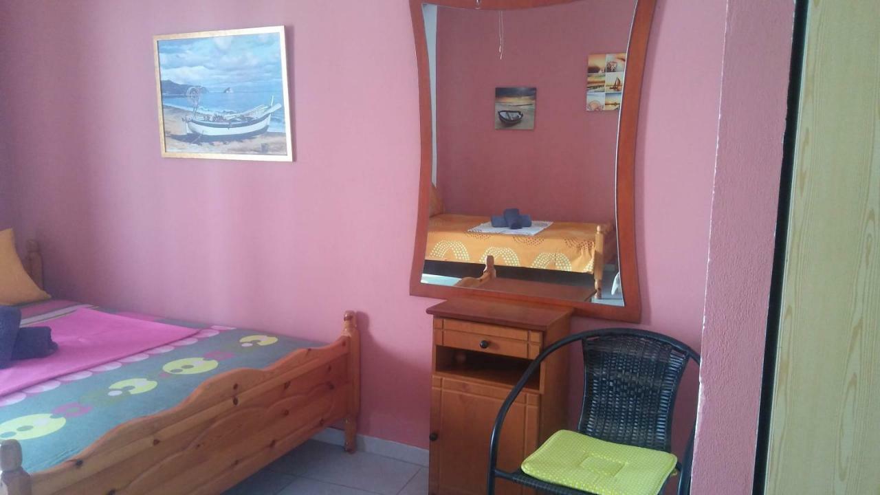 Agatha Appartments Paliouria Kokkino Nero Bagian luar foto